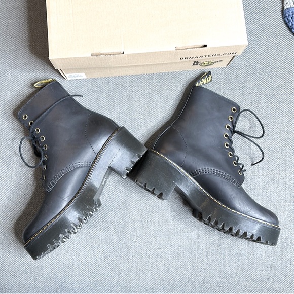 DR. MARTENS | Shriver Hi Women’s Wyoming Leather Heeled Boots 7 Black - Picture 5 of 12